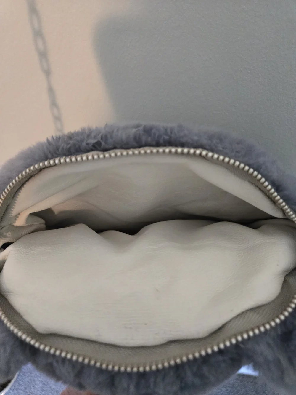 Plush Grey Cat Kids Crossbody Bag with Chain Strap